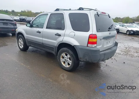 2005 Ford Escape Xlt z USA, uszkodzony, nr VIN 1FMCU93115KC10947